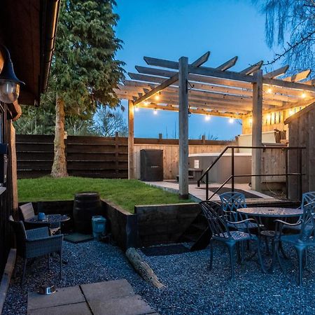Rowanlea Lodge With Hot Tub Marykirk ภายนอก รูปภาพ